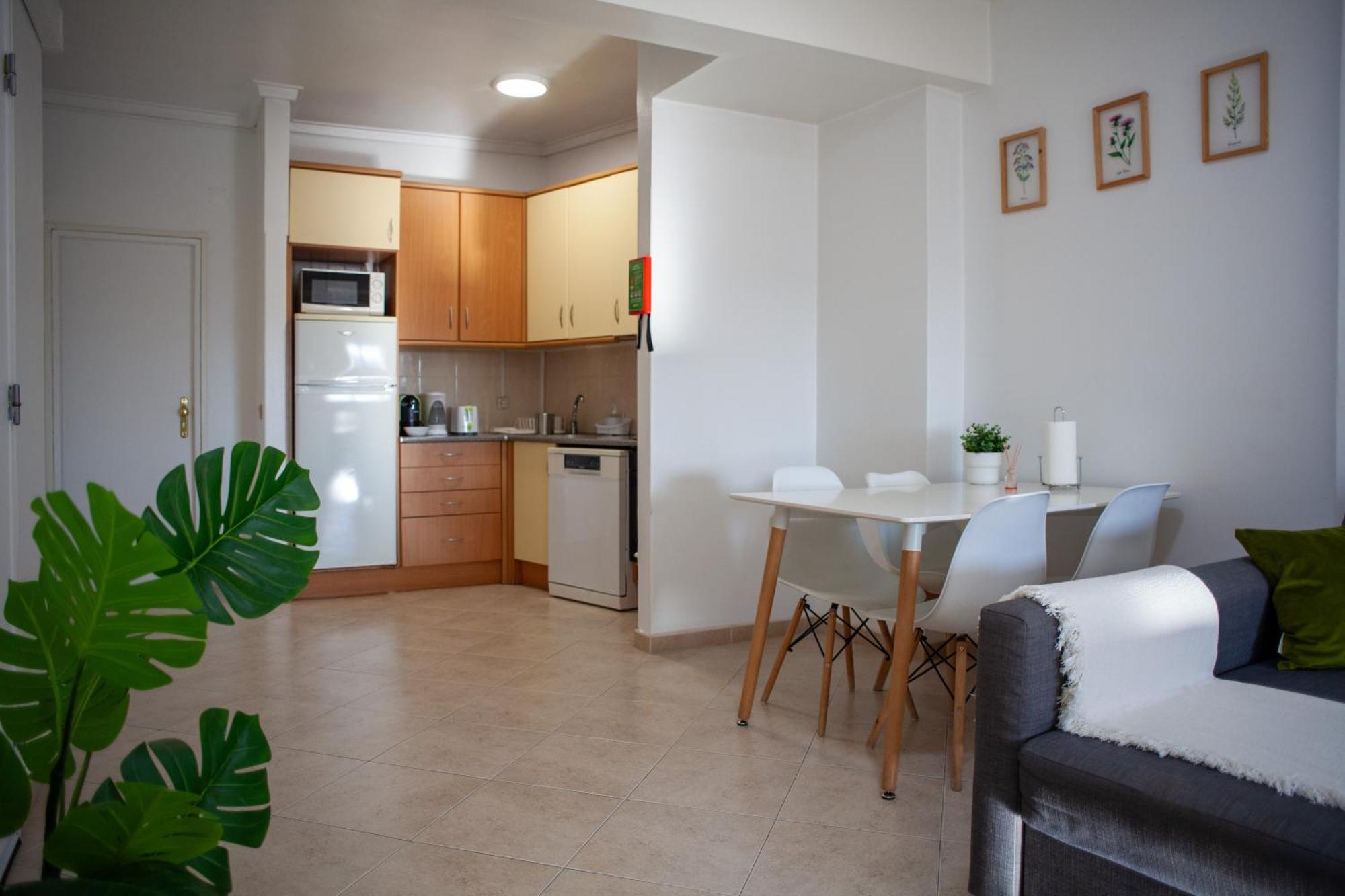 Just4U Apartment 2 알마다 외부 사진